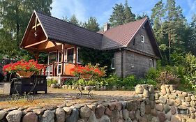 Drewniany Domek w Zakątku Andrzeje Śniczany 18